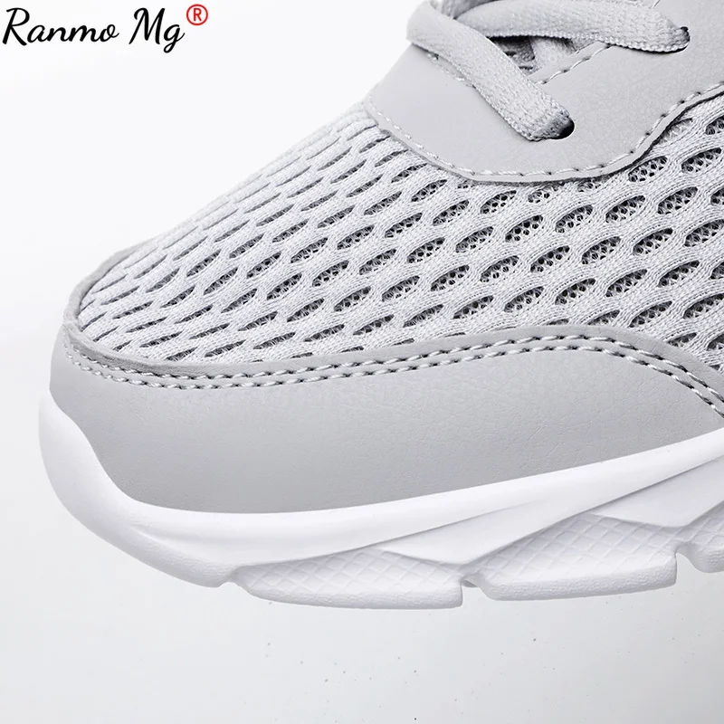 

2021 New Summer Men Shoes Soft Loafers Lightweight Breathable Mesh Casual Shoes Beach Water Shoes Men Sneakers Zapatillas Hombre