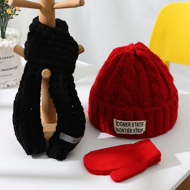 

Baby hat, scarf, gloves, three-piece boy/girl Autumn/winter woollen hat, children's warm jumper, Korean version