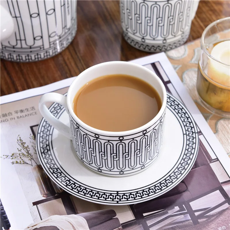 

Elegant H Mark Golden Top Grade Bone China Coffee Cup European Tea Cup Set And Saucer Afternoon Tea Coffee Drinkware