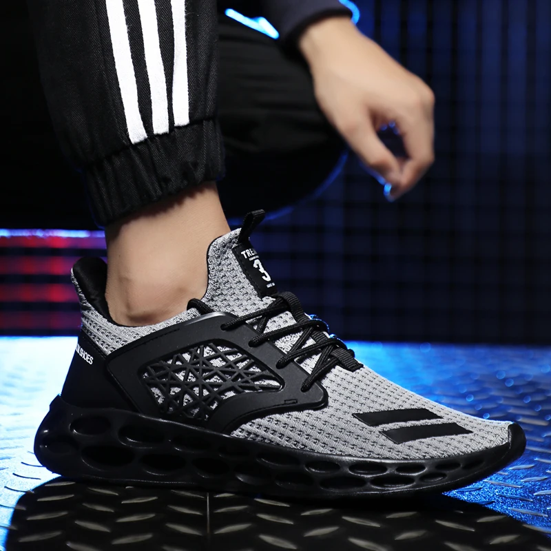 

Breathable Men Sneakers Male Shoes Adult Red Black Gray High Quality 2019 Comfortable Non-slip Soft Mesh Men Shoes