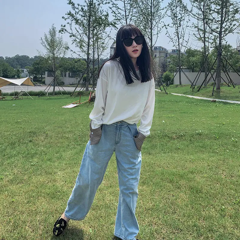 

ELFSACK White Solid Minimalist Casual T-Shirt Women Tops,2020 Autumn ELF Plaid Patchwork Full Sleeve Korean Ladies Basic Tee