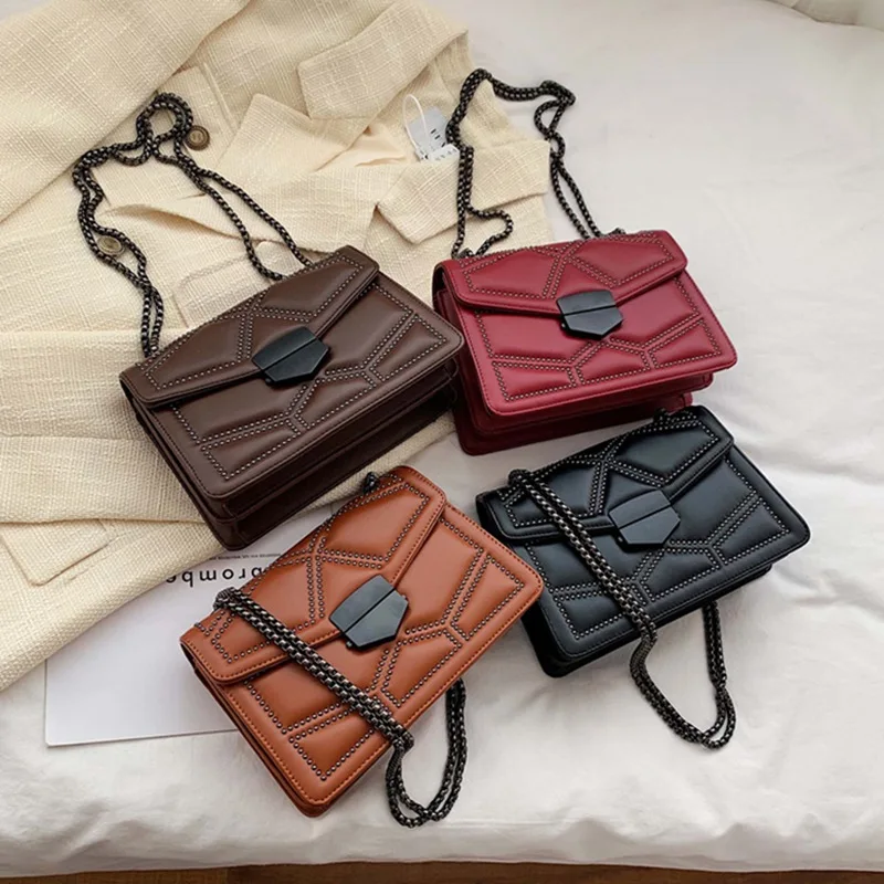 Маленькая сумка через плечо с заклепками и цепочкой для женщин 2020 женские