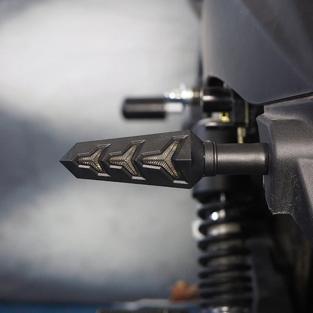 Течет мотоцикл указатели поворота светодиодные мигалки clignotant intermittes moto для suzuki