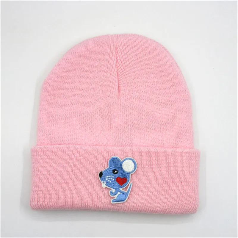 Утепленная вязаная шапка с вышитыми буквами зимняя теплая Шапка-бини Skullies для