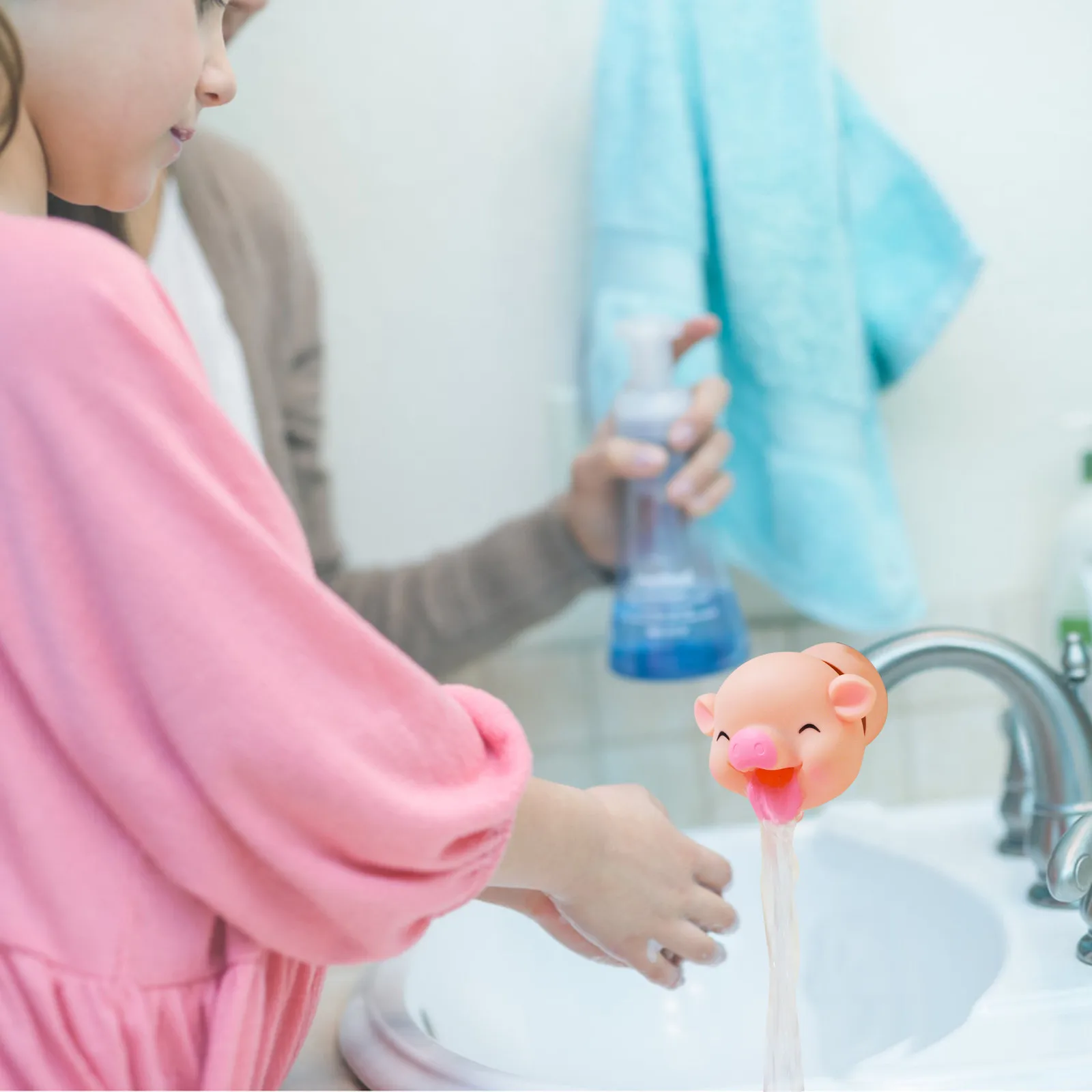 

Lovely Cartoon Faucet Extender for Kids Hand Washing In Bathroom Sink Accessories Kitchen Convenient for Baby Washing Helper