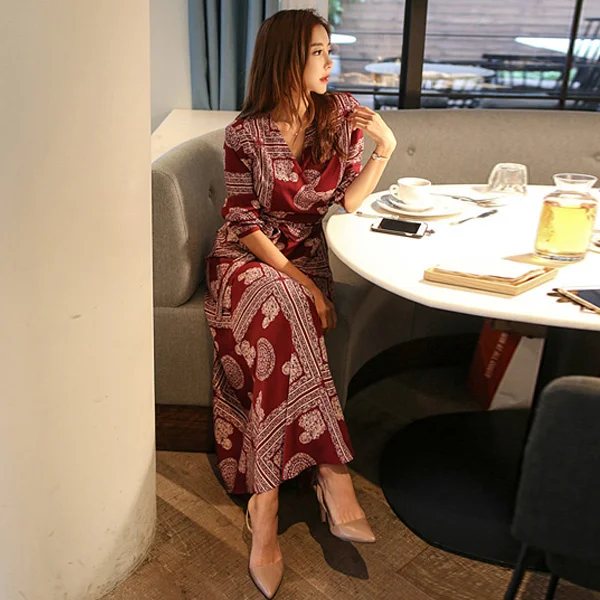 

Женское платье с V-образным вырезом, весеннее свободное платье для отпуска с принтом и завязкой на талии