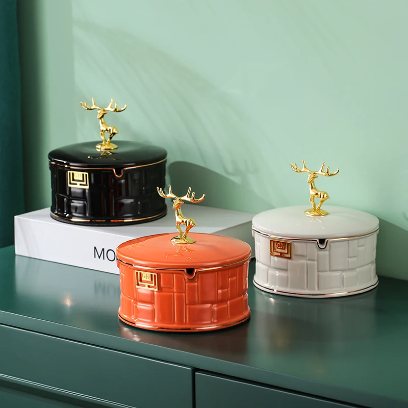 

Nordic Elk Ceramic Ashtray Household Covered Anti-fly Ash Ashtray Living Room Home Decoration Accessories Cigar Ceramic Ashtray