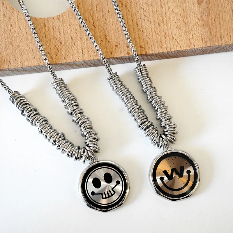 Ожерелье с кулоном в виде смайлика стиле K-POP цепочка готическом хип-хоп для