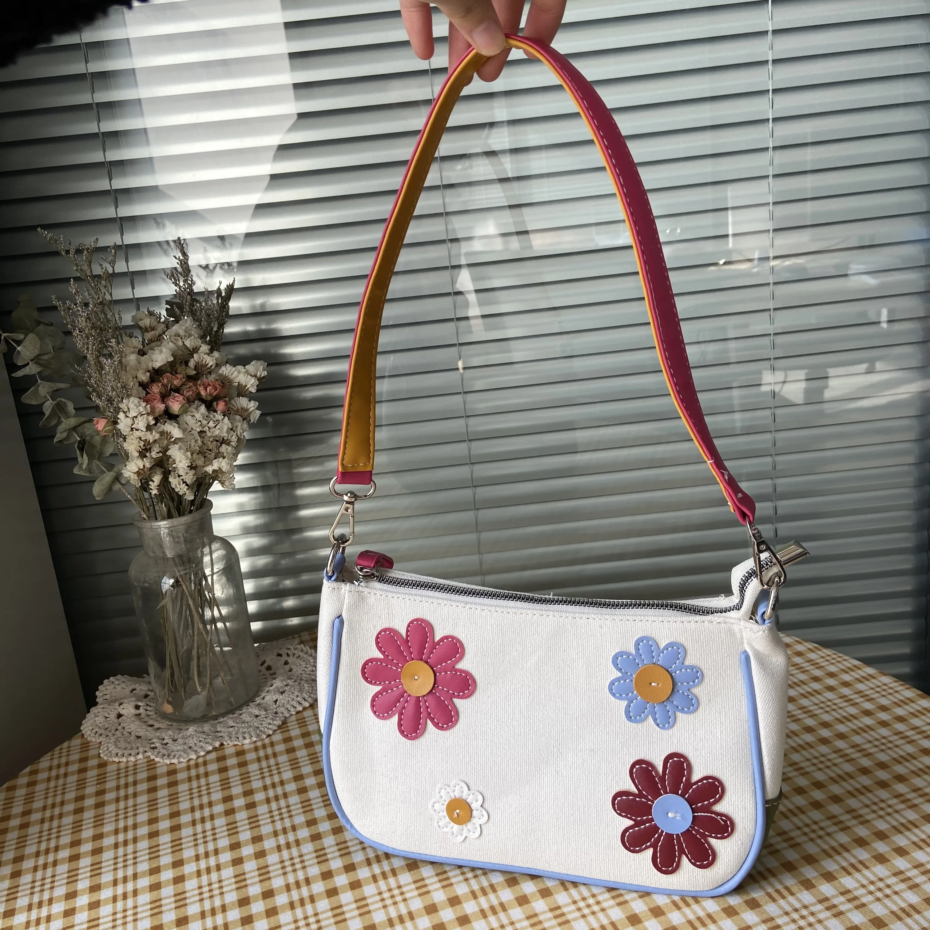 

Fashion Canvas Women Small Baguette Handbags Retro Flower Ladies Shoulder Messenger Bags Simple Female Underarm Bag Bolso Mujer