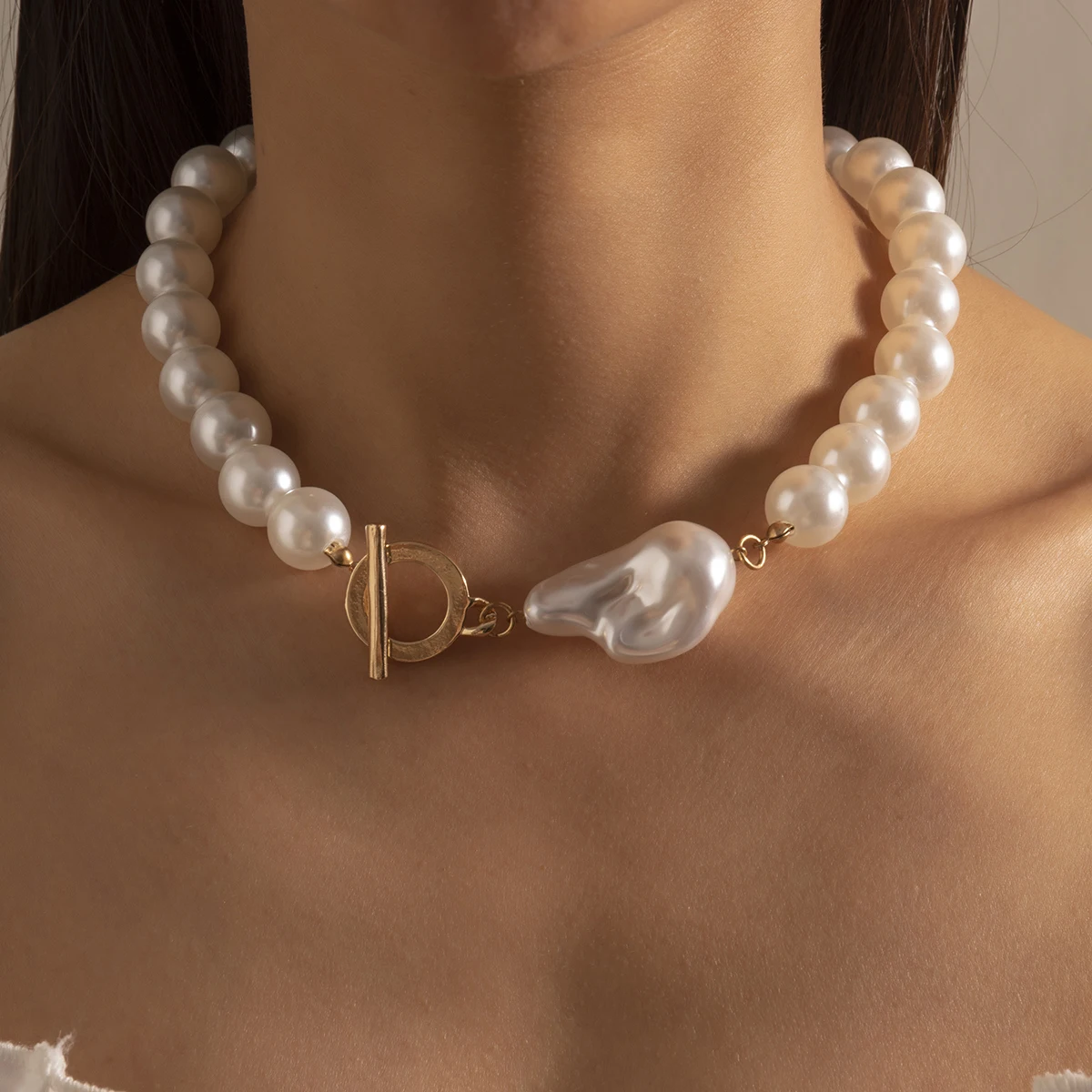 

Ingemark Goth Fashion Imitation Pearl Lasso Pendant Chain Necklace For Women Jewelry On The Neck Big Bead Choker Female Jewelry