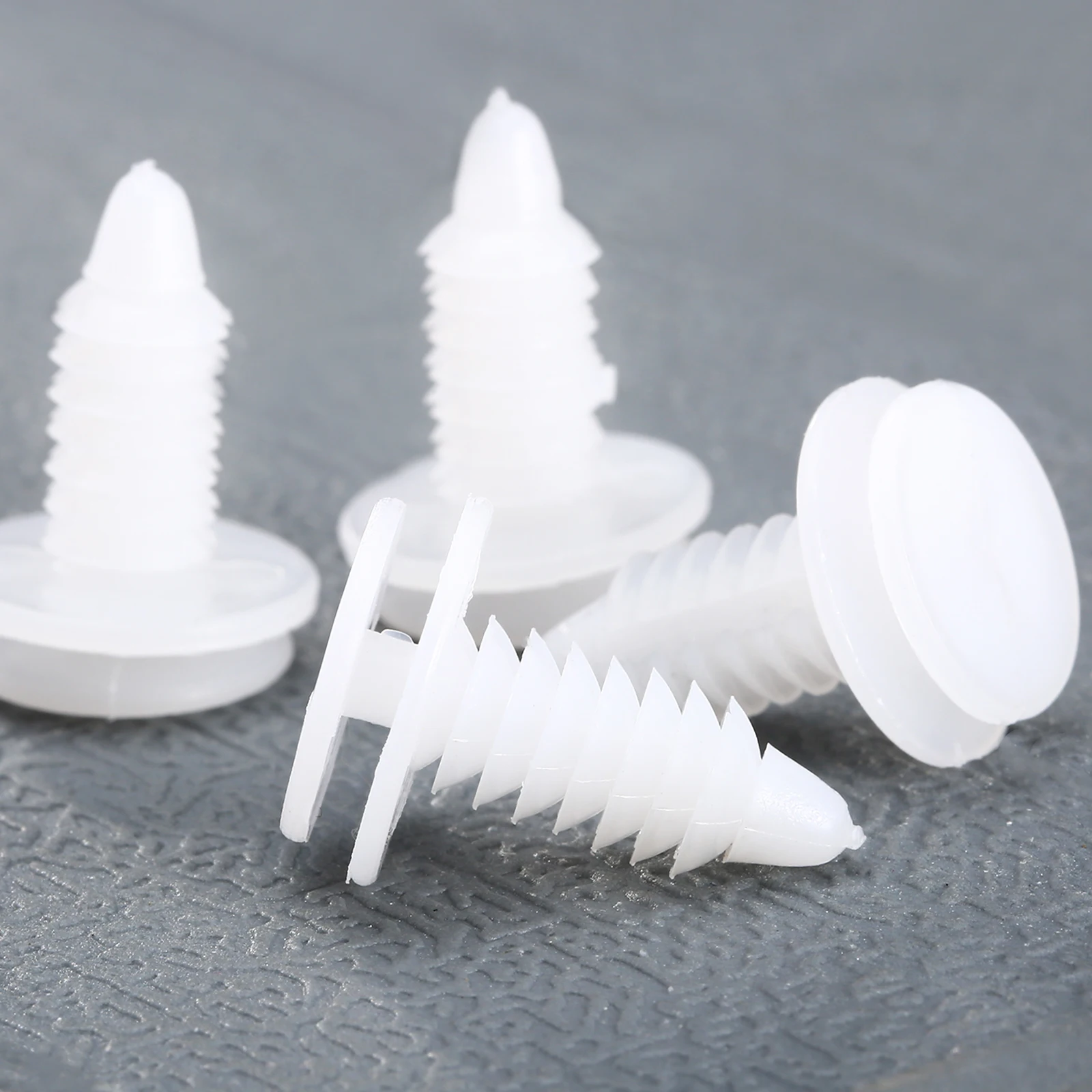 

50Pcs 8.5mm Car Fastener Clips Car Interior Door Trim Panel Clip Retainer Rivet For Dodge Ram 1994 Car Bling Accessories