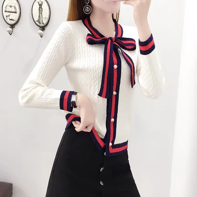 

Fall/winter 2021 new Korean version of twist knitted cardigan women slim long sleeve coat Joker base shirt sweater coat