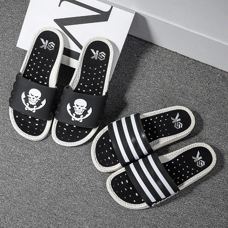 

CYYTL Summer Men's Slippers Silver Light Symphony Air Cushion Letter Pattern Sandals Indoor Home Flip Flops Unisex Beach Shoes