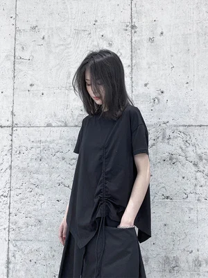 

Dark solid color irregular short-sleeved t-shirt 2020 summer loose thin wrinkle design top