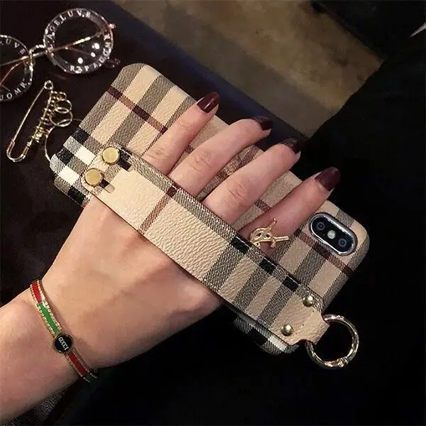 

Suitable for Apple 11promax mobile phone shell wristband with the same paragraph 8plus new 11 all-inclusive anti-fall