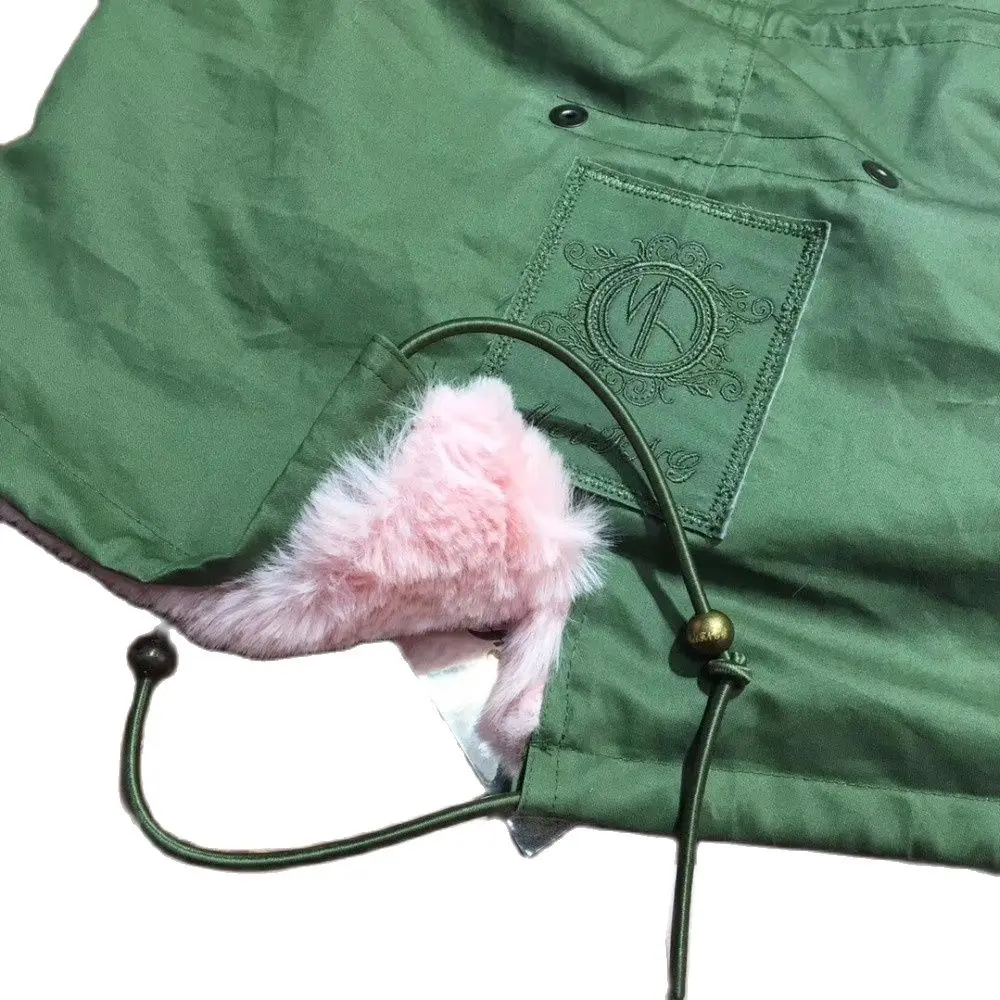 Модная розовая меховая парка с бусинами зимняя короткая куртка мехом верхняя