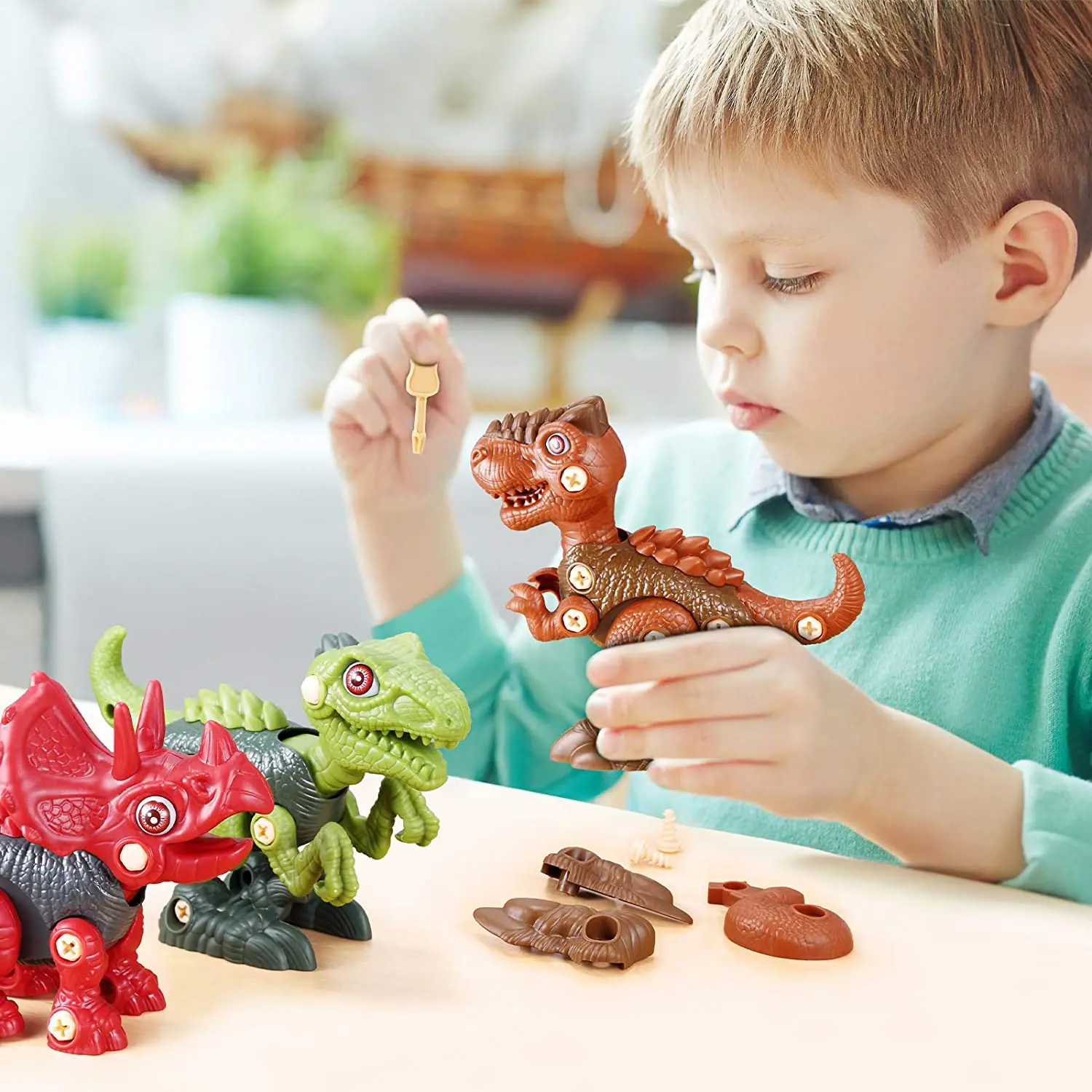 

3Pcs/Box STEM Toys with Electric Drill Triceratops Velociraptor Tyrannosaurus Rex Boys and Girls kids Take Apart Dinosaur Toys