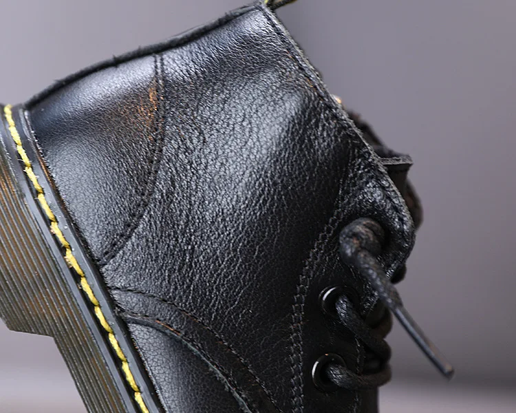 

Autumn and Winter Children Genuine Leather Boots Martin Boots Baby Soft-soled Boots Children Shoes