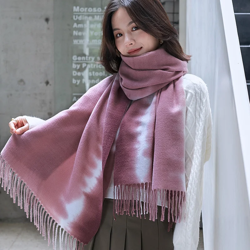

Черно-белый шарф с принтом, окрашенный в завязках, Осень-зима 2021, новая Корейская теплая Женская шаль для женщин, нагрудник, имитация кашемир...