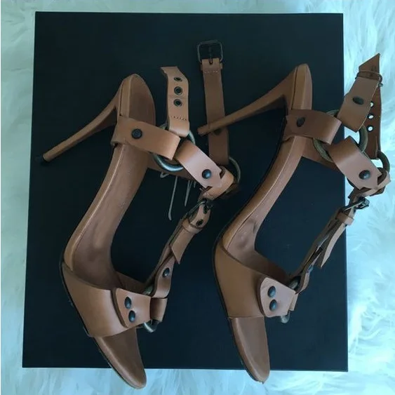 

rivet fashion sexy high heel sandals SANDALS