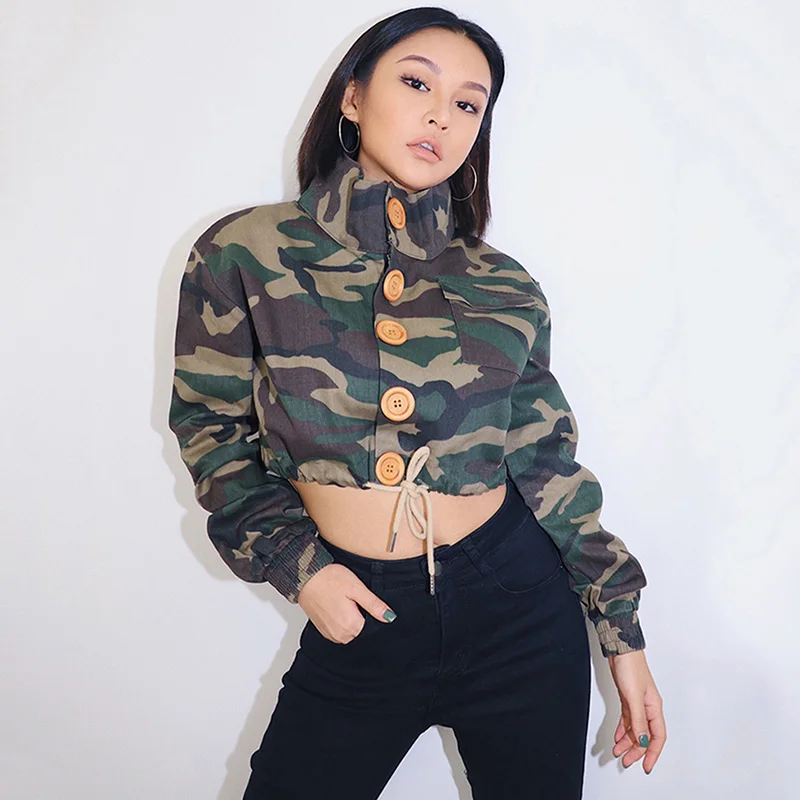 Женская короткая куртка на пуговицах свободная камуфляжная в стиле Харадзюку с