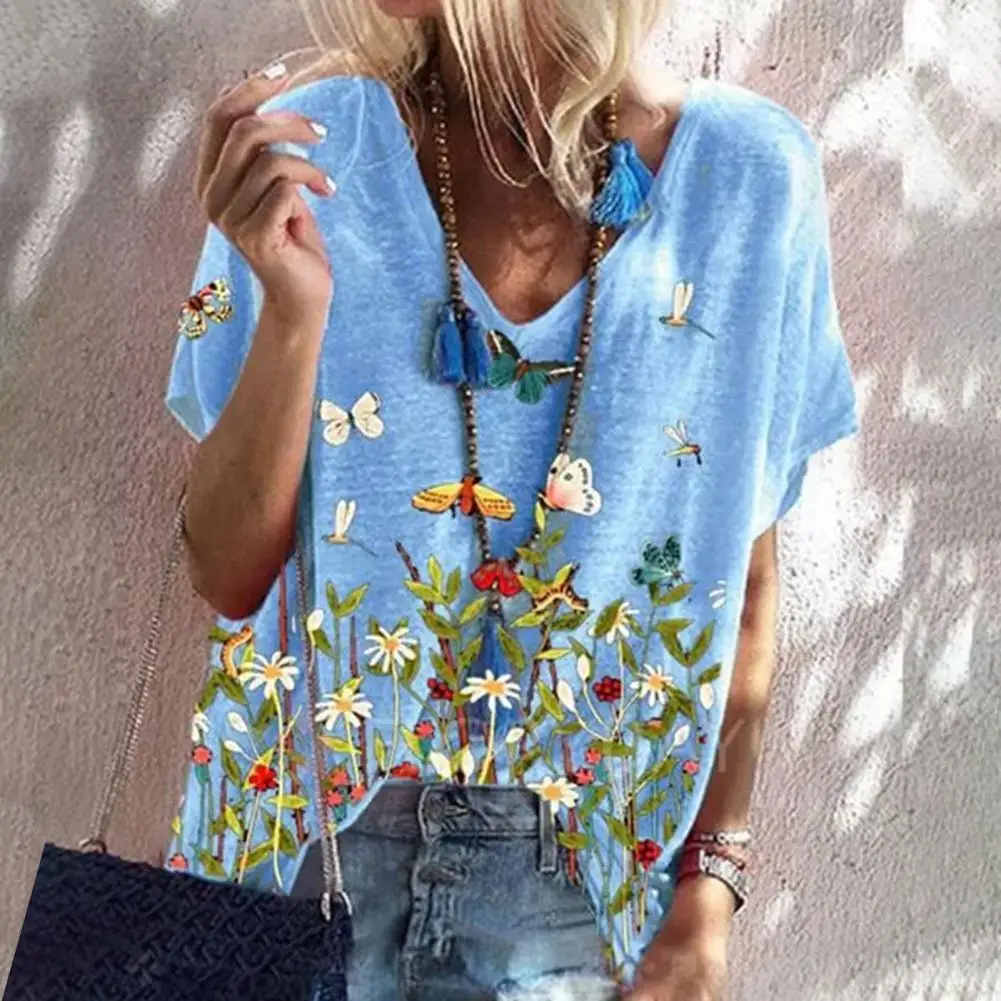 

Женская футболка с V-образным вырезом и цветочным принтом