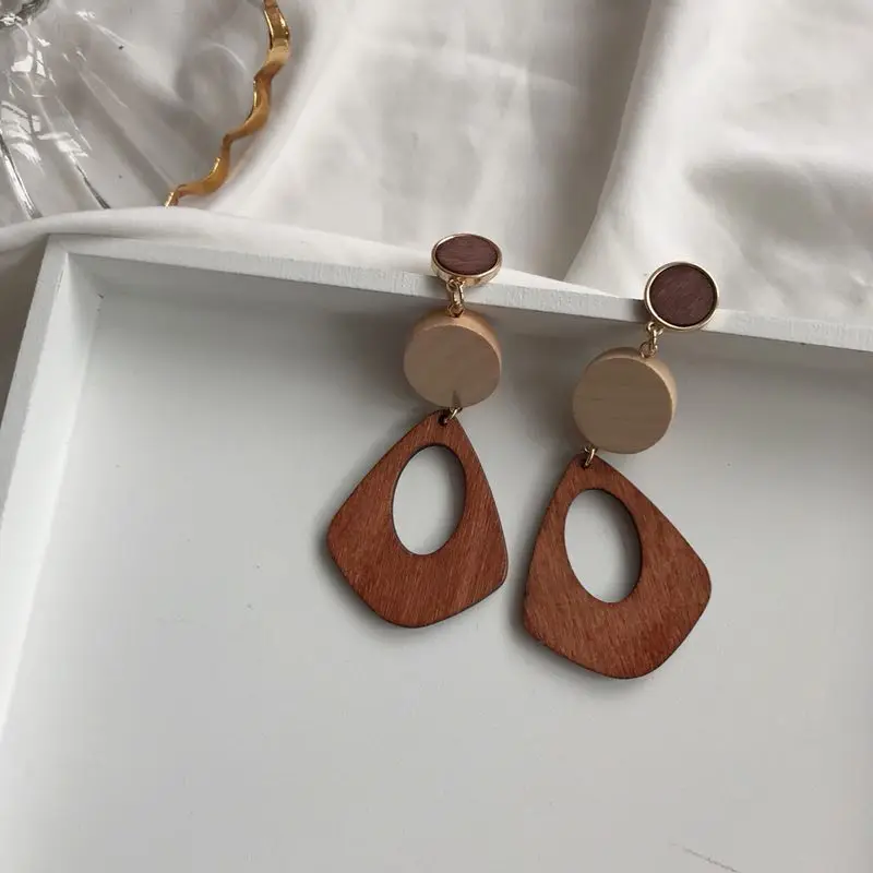 2019 Autum New Arrival Hollow Out Water Drop Wood Mix Disc Dangle Earrings | Украшения и аксессуары