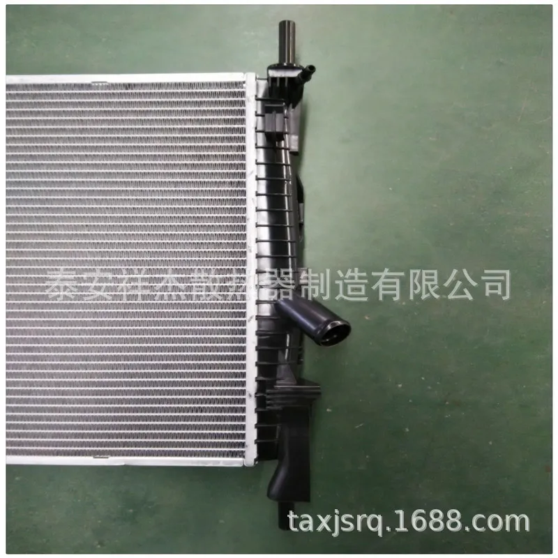 Радиатор для водяного бака автомобильного радиатора европейские и американские