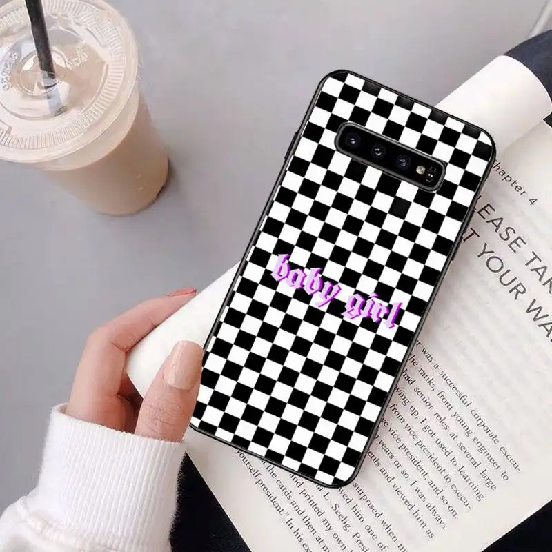 

Lattice Stripe Alphabet Fashion Phone Case Luxury Brand Case For Samsung Galaxy S8 S9 S10e S20 PLUS J6 J600 Cases Cover