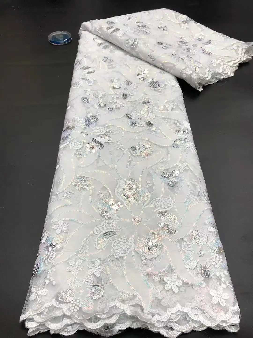 

LACE Newest Nigerian Velvet Lace Fabric High Quality Sequins African Lace Fabric Soft Velvet Lace for Wedding Party Sew