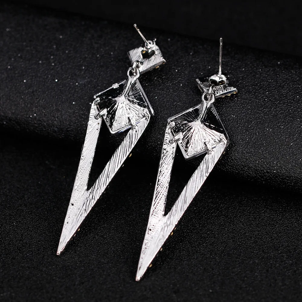

Europe and the United States long hot style popular earrings new set auger long drop earrings female sell like hot cakes