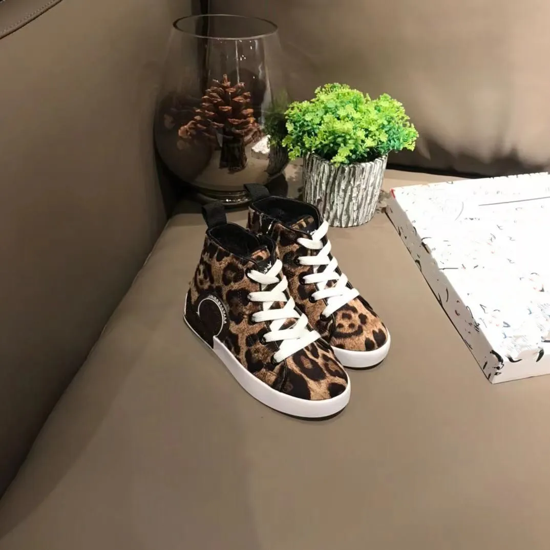 

Новинка 2021, детская обувь, модная Высококачественная брендовая повседневная обувь на шнуровке с леопардовым принтом, Размеры 26-35