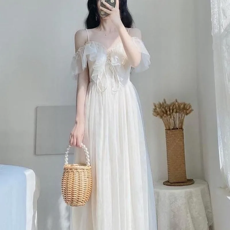 Женское платье с вишенками во французском стиле однотонное многоцветное