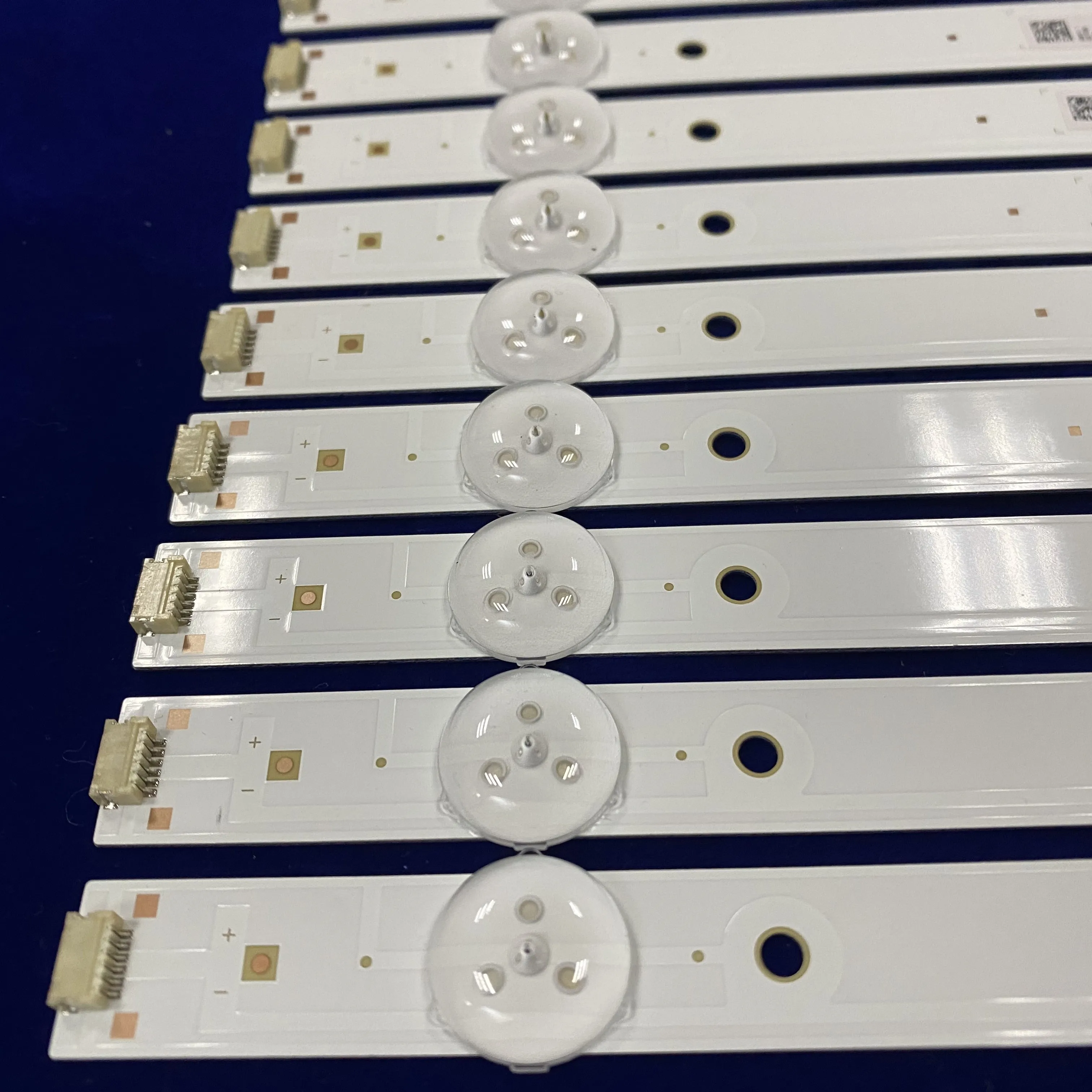 Светодиодная подсветка полосы SAMSUNG-2015CHI550-B81-3228 LM41-00182A для Hisense LED55EC520UA | Лампы и