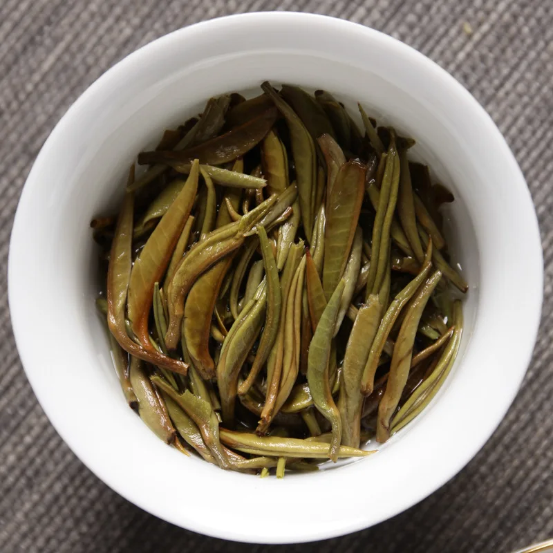 

Yunnan Pu'er Tea 2019 White Silver Needle Moonlight White Single Bud Dragon Ball 500g DCMY