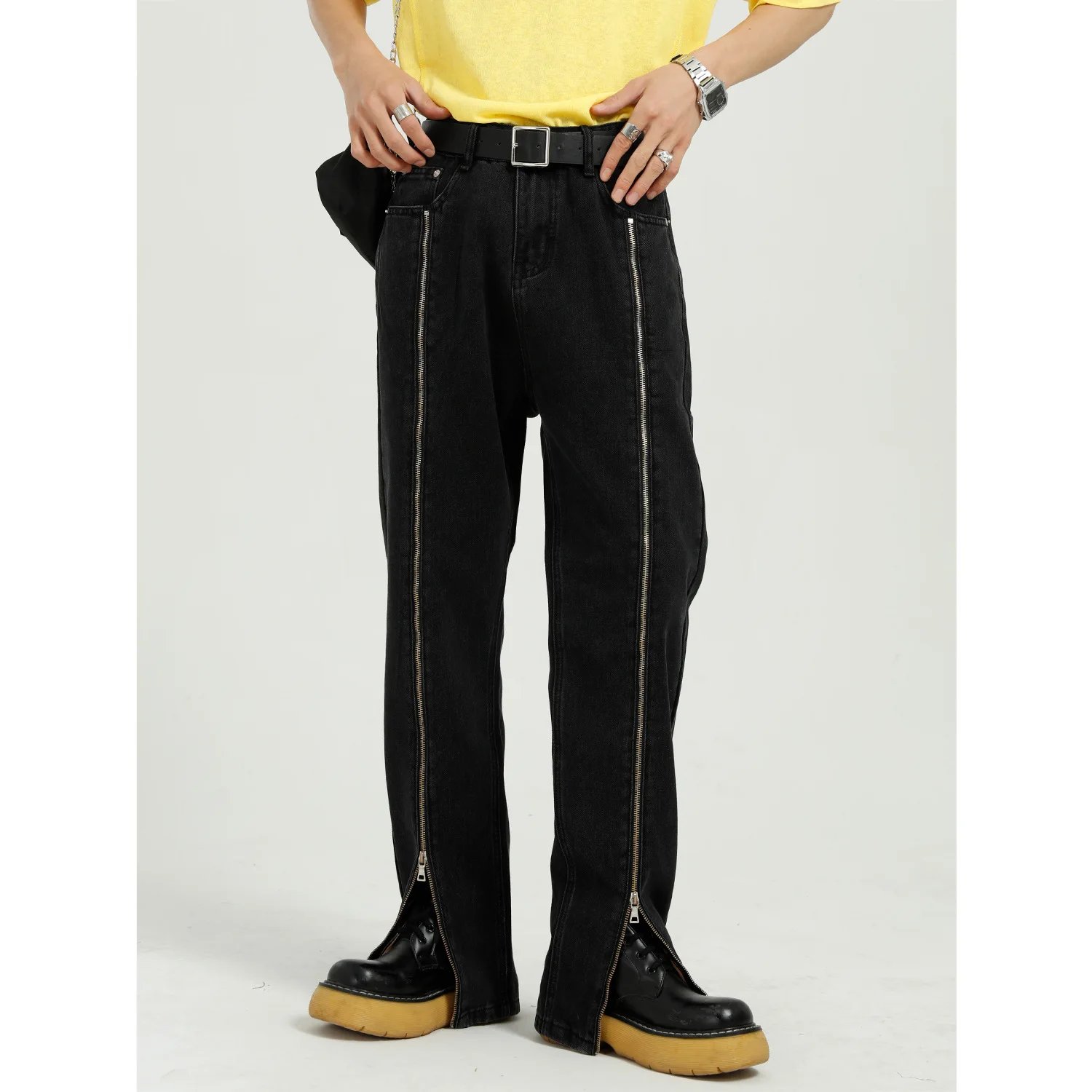 

Men's Jeans 2021 Four Seasons New Korean Straight Pants Zipper Design Trends Handsome Jeans Men Casual Loose Black Jeans