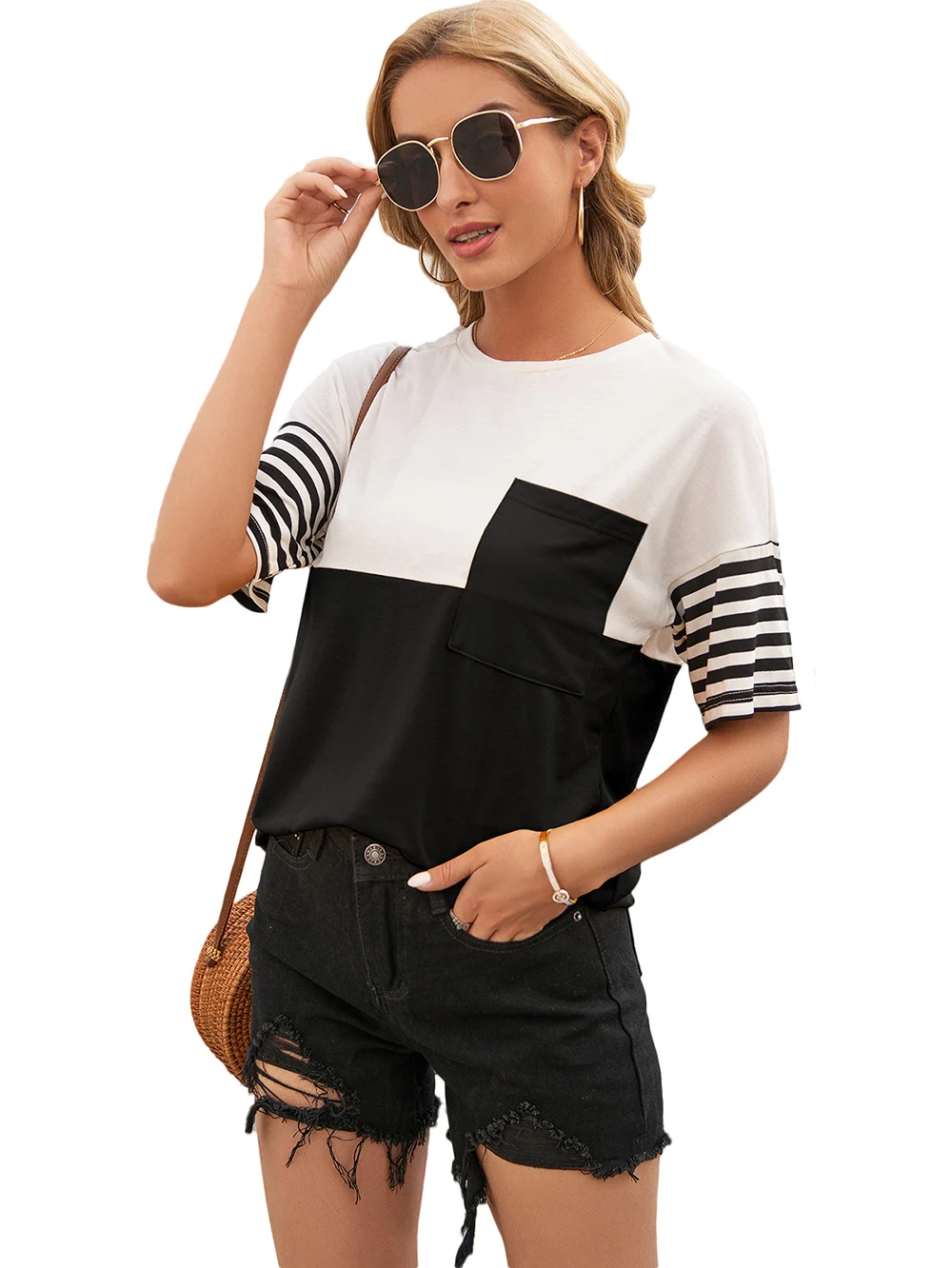 

Women's Casual Short Sleeve Tops O-Neck Patchwork Loose T-Shirts Stripe Print Blouse Tunic Tops with Pocket