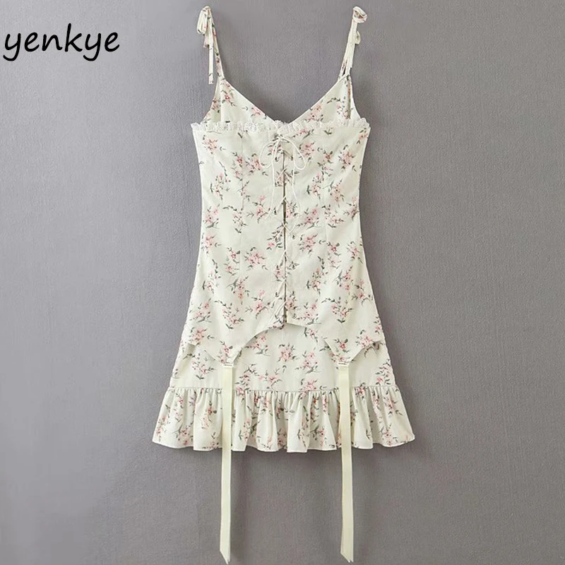 Женское кружевное платье с цветочным принтом облегающее мини на бретельках