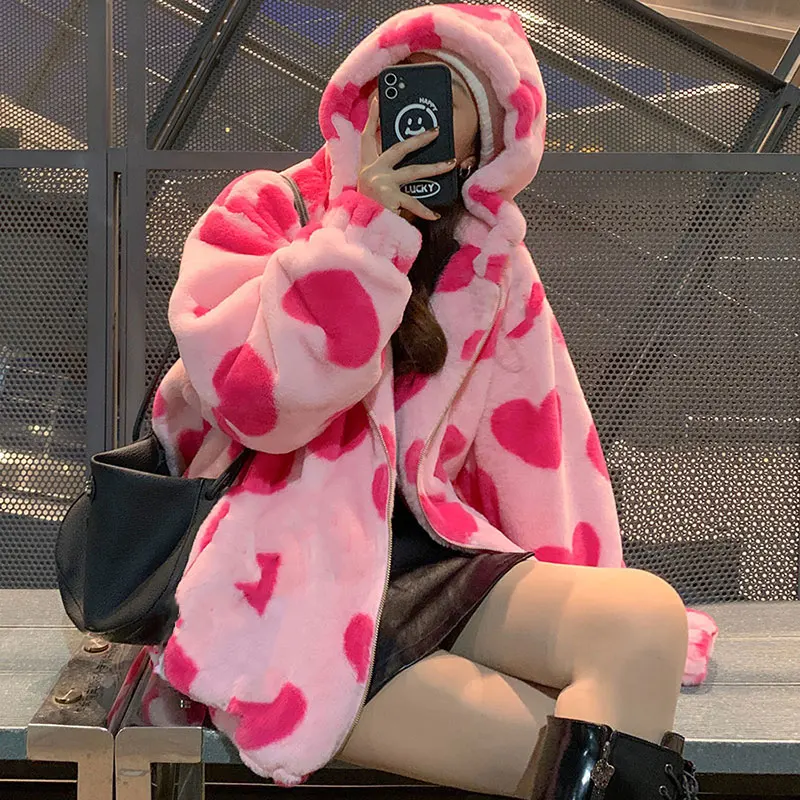 

90s Harajuku Heart-shaped Print Plush Jacket Women Winter Korean Large Size Long Sleeve Hooded Coat Thick Warm Couple Streetwear