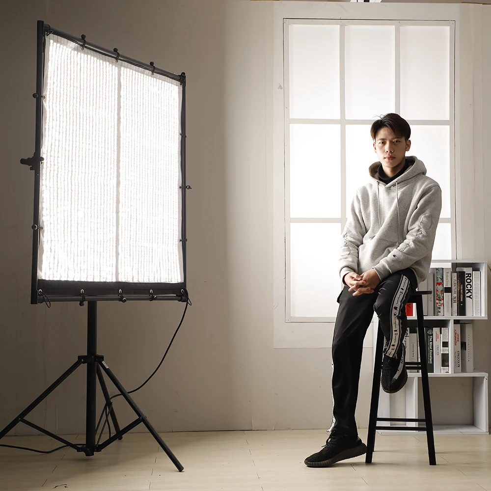 FalconEyes RX-120TDX 600W 120x120 см ROLL-Flex светильник 3000K - 5600K Bi-Color LED Photo + Honeycomb софтбокс с