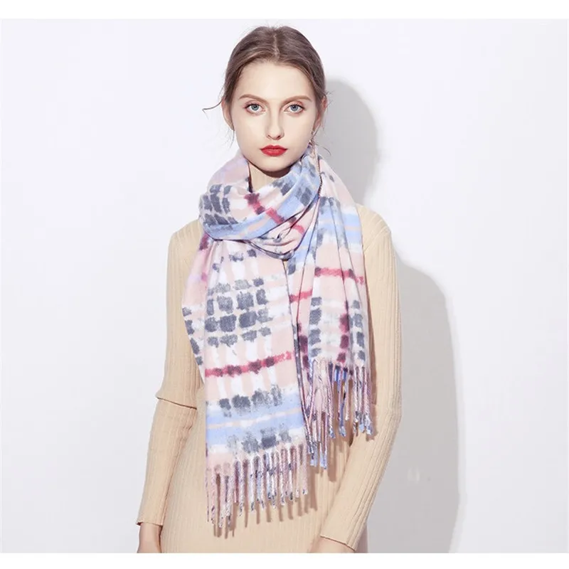 

1PCS New Fashion cashmere print check plaid tassels women pashmina warm scarves Muslim hijabs shawls bandana winter scarf