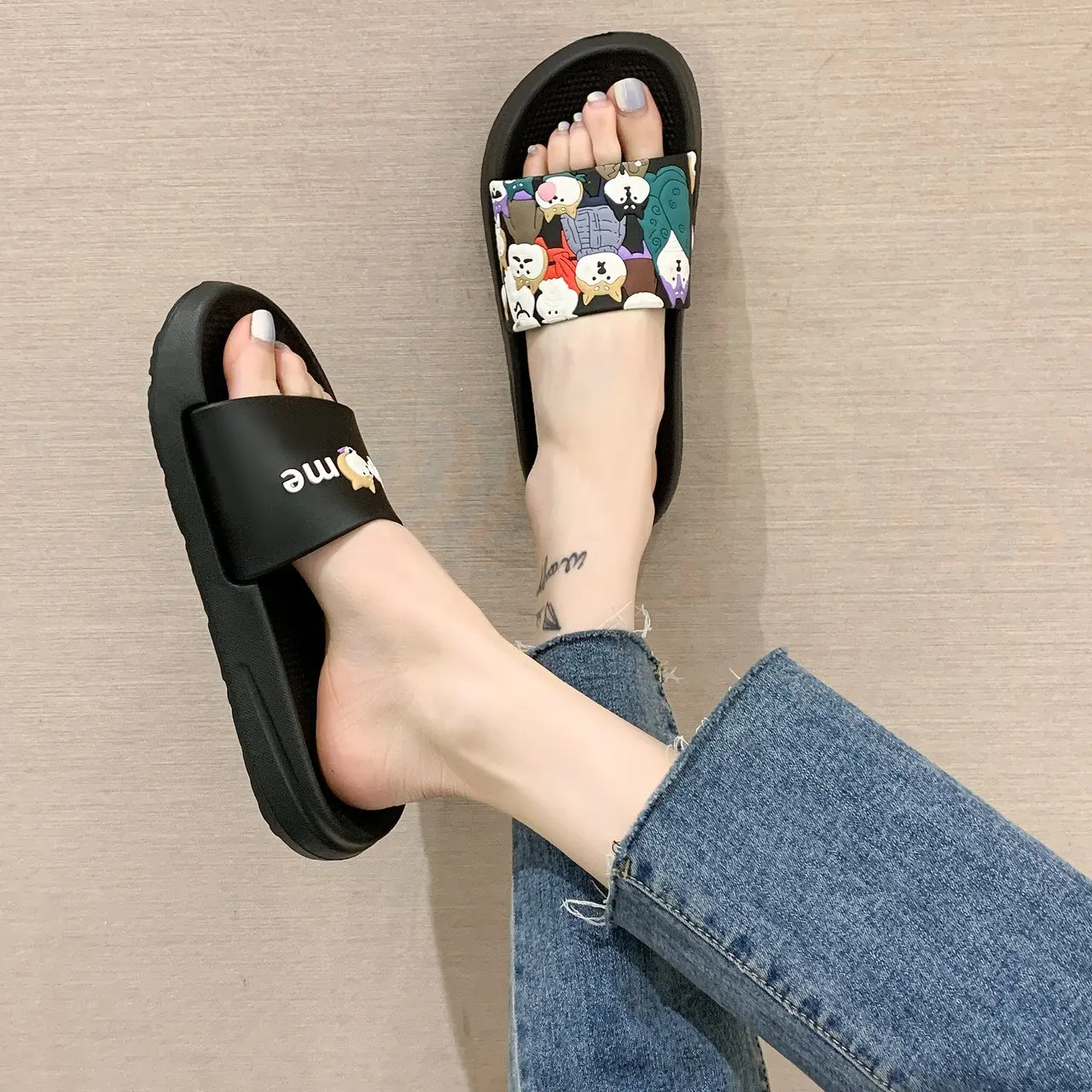 

Cartoon slippers female summer bathing couple indoor non-slip beach shoes large size sandals summer soft bottom