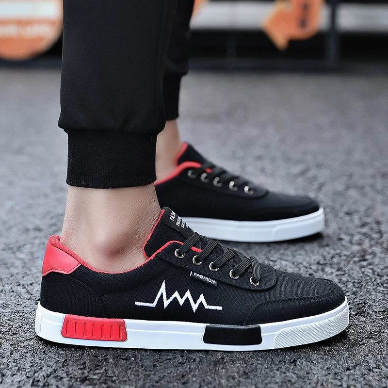 

men's sneakers 2020 Flat men casual shoes Comfortable sneakers men Fashion men shoes sneakers lightweight Man canvas shoes