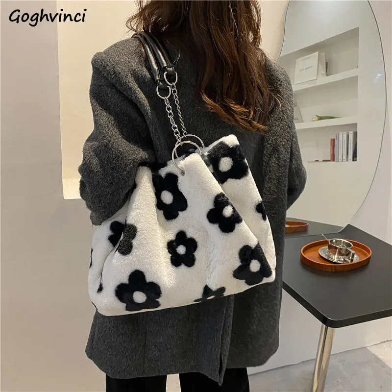 

Faux Fur Shoulder Bags Women Floral Pattern Large Capacity Tote Bag Winter Soft Fashion Lovely Female Underarm Chains Korean New
