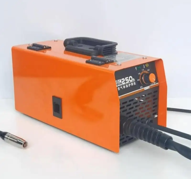 Интегрированный аппарат для сварки диоксидом углерода с газовой защитой