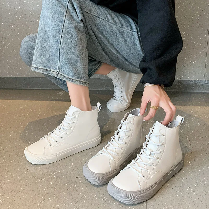 

Women Sneakers Autumn Fashion Round Toe Small White Shoes Women's High-top Soft Leather Soft Sole Casual Outdoor Women's Shoes