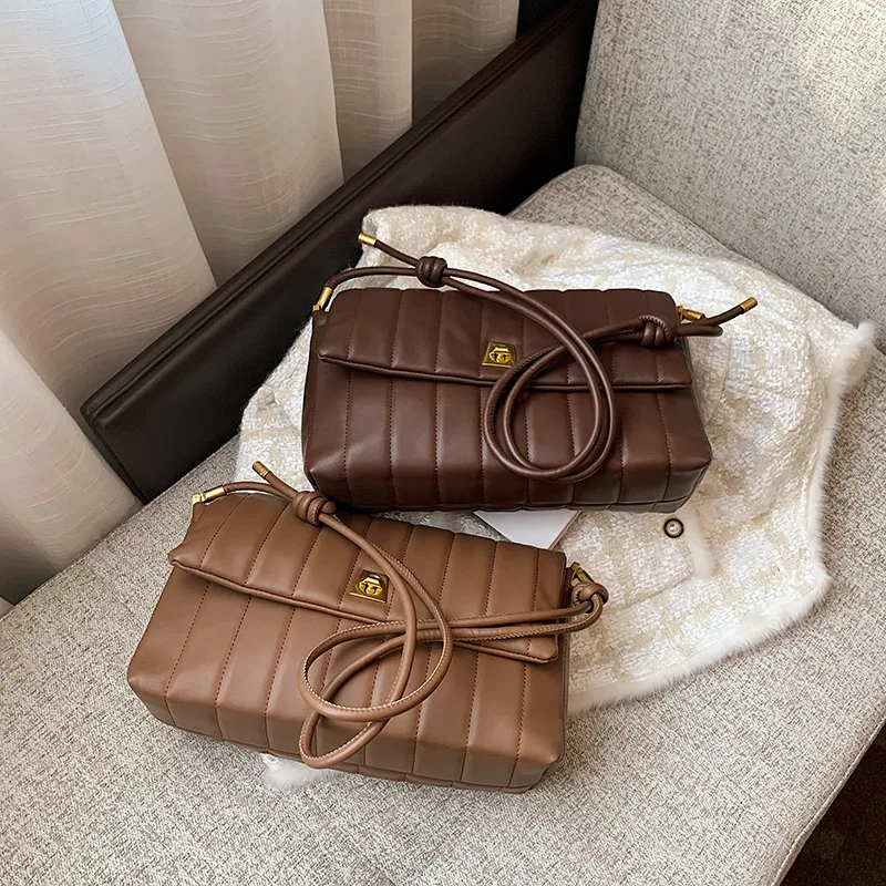 

High quality ladies large capacity 2021 fashion ladies simple one shoulder messenger bag messenger bag leather retro armpit bag