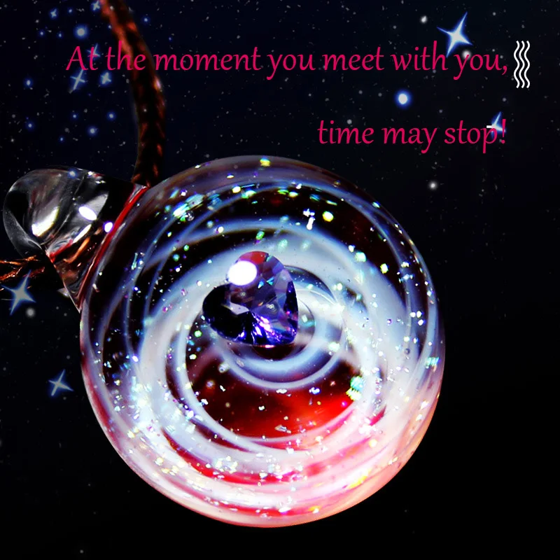 

Cosmic Galaxy Glass Pendant Women's Heart Shaped Planet Pendant Starry Glass Ball Necklace Crystal Jewelry Gift