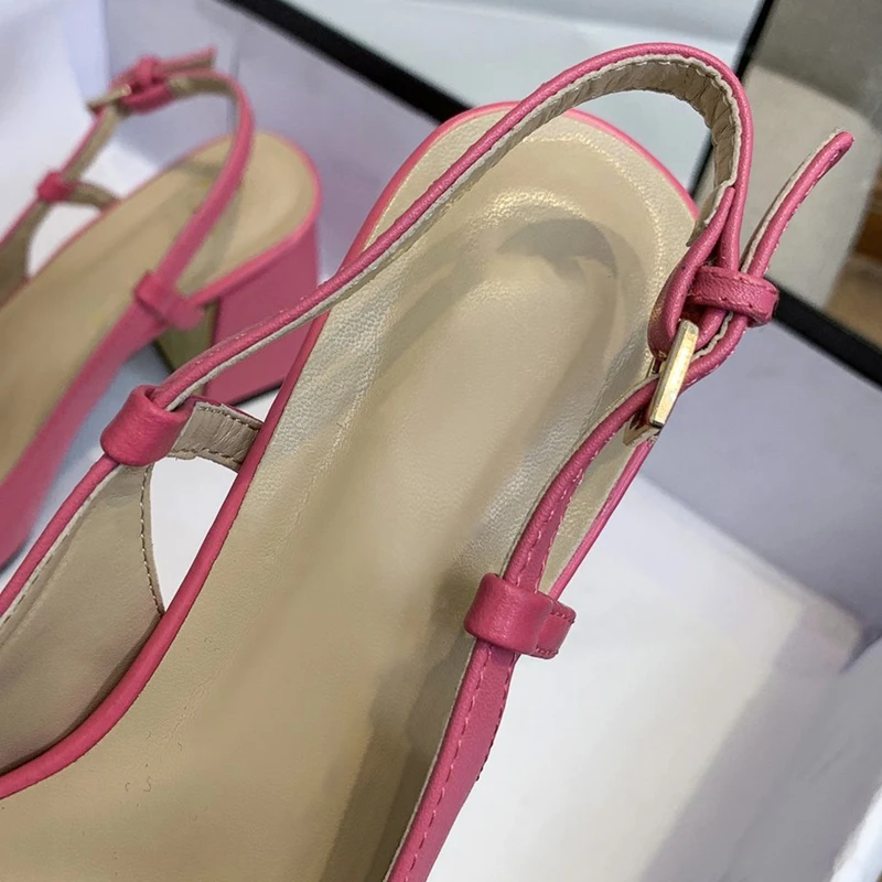 

High-heeled shoes New women's sandals in summer 2021 Thick heel Baotou Horsebit Sandals Retro Fangtou Mary Jane shoes