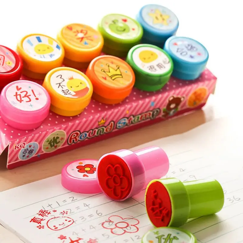 10 шт./лот Ассорти смешной самовсасывающий набор пластиковых штампов для детей